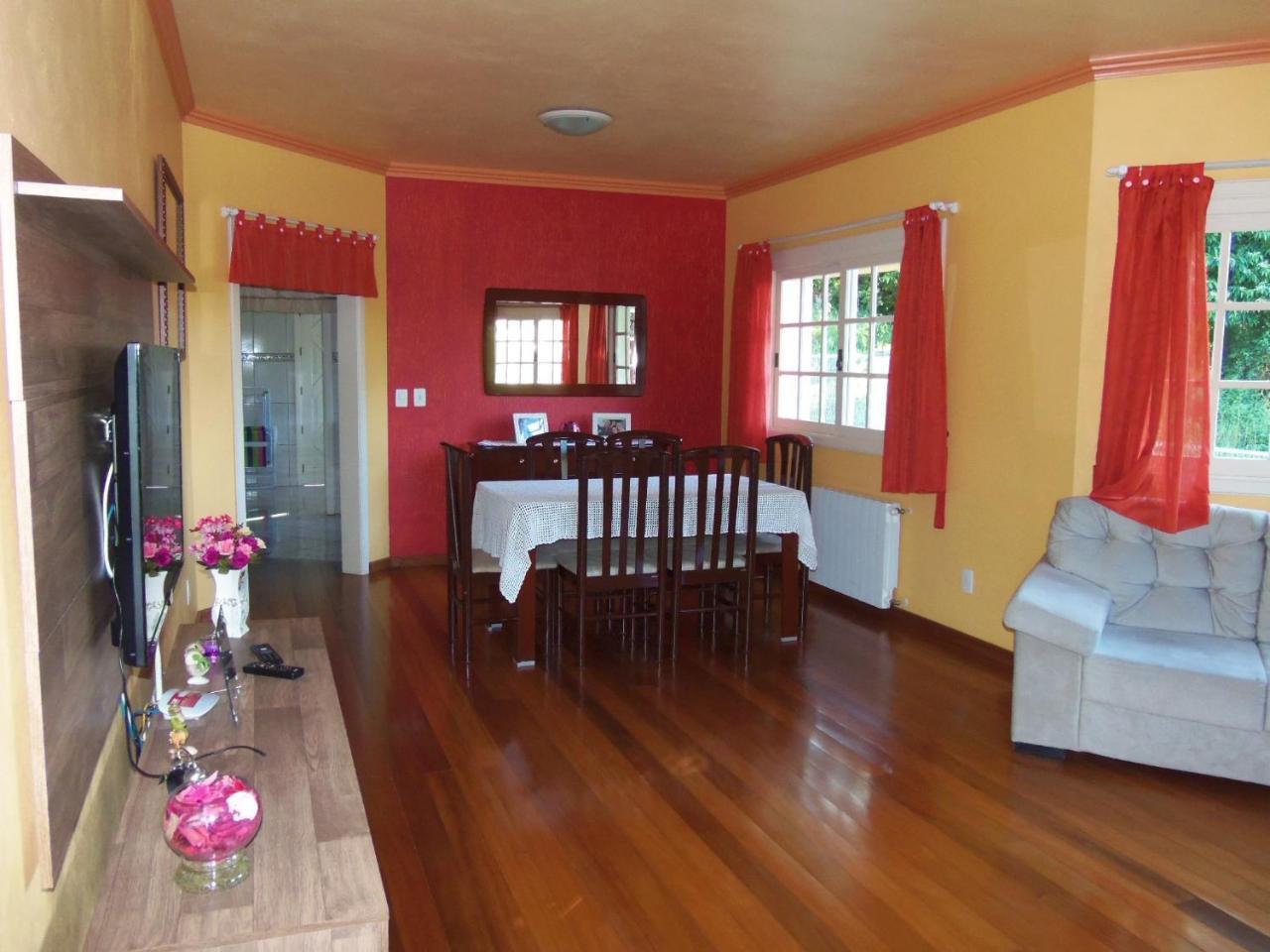 Casa Ampla Com Comodos Confortaveis Gramado Exterior foto